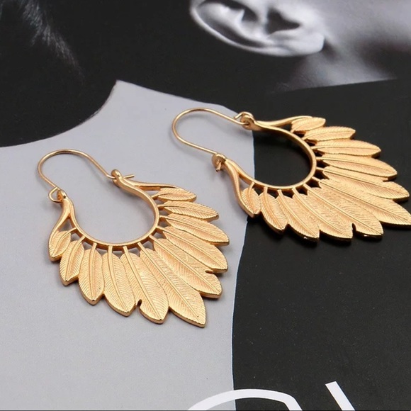 GOLD FEATHER EMBOSSED BOHEMIAN HUGGIE STYLE HOOPS - Picture 3 of 5